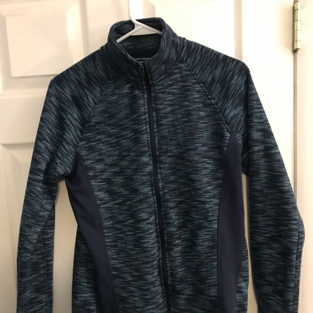 Tek gear medium weight zip up jacket.